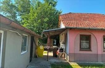 Eladó Mezőkovácsházai családi ház hirdetés (73443353)