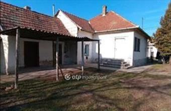 Eladó Tápiósági családi ház hirdetés (83738344)