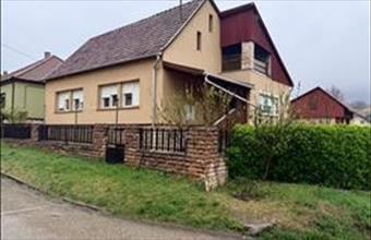 Eladó Kesztölci családi ház hirdetés (99171945)