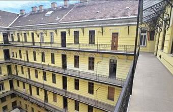 Eladó Budapest VII. kerületi tégla lakás hirdetés (93423476)