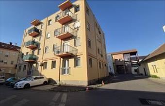 Eladó Békéscsabai tégla lakás hirdetés (61341929)