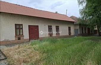 Eladó Szegvári családi ház hirdetés (43373323)