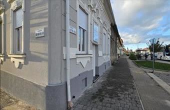 Kiadó Pápai iroda családiházban hirdetés (77368449)