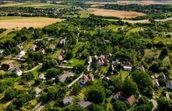Eladó Pécsi lakóövezeti telek hirdetés (58792299)