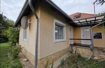 Eladó Balatonboglári családi ház hirdetés (75138294)