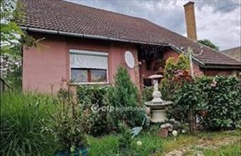 Eladó Hajdúszoboszlói családi ház hirdetés (39434244)