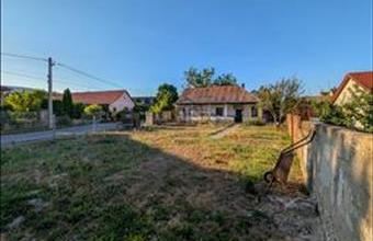 Eladó Szigetmonostori lakóövezeti telek hirdetés (72453469)