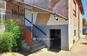 Eladó Ajaki családi ház hirdetés (27993947)