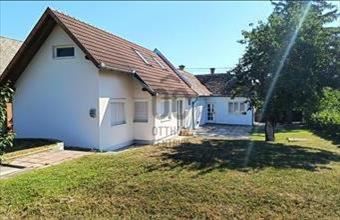 Eladó Balatonlellei családi ház hirdetés (37234495)