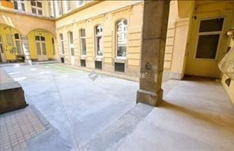 Eladó Budapest VI. kerületi tégla lakás hirdetés (53755437)