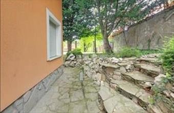 Eladó Budapest II. kerületi családi ház hirdetés (43474536)