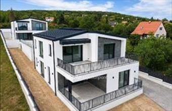 Eladó Balatonalmádi tégla lakás hirdetés (87484223)