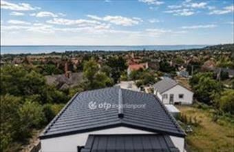 Eladó Balatonalmádi tégla lakás hirdetés (39543654)