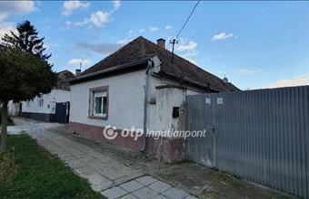 Eladó Kisszőlősi családi ház hirdetés (88754216)