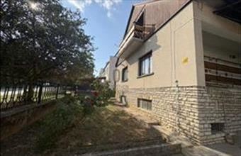 Eladó Balatonfűzfői családi ház hirdetés (37887915)