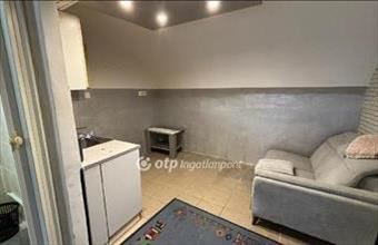 Eladó Budapest VI. kerületi raktár hirdetés (93781537)