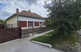 Eladó Nádudvari családi ház hirdetés (79635774)