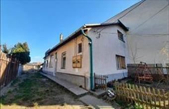 Eladó Budapest XV. kerületi családi ház hirdetés (93793372)