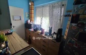 Eladó Szekszárdi panel lakás hirdetés (98334398)
