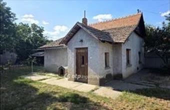 Eladó Mezőtúri családi ház hirdetés (18758679)