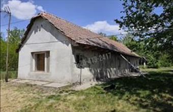 Eladó Felsőlajosi tanya hirdetés (67693393)
