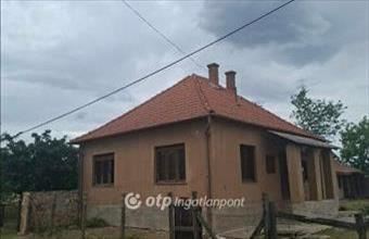 Eladó Jászkiséri családi ház hirdetés (54449243)