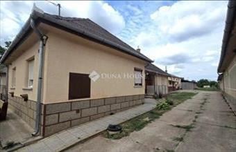 Eladó Újhartyáni családi ház hirdetés (73624975)