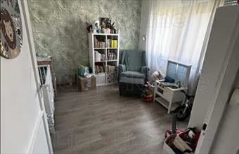 Eladó Székesfehérvári panel lakás hirdetés (74855847)