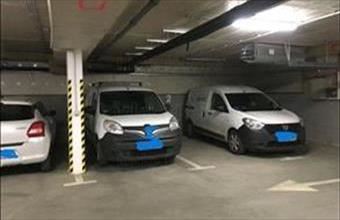Kiadó Székesfehérvári egyedi garázs hirdetés (79549563)