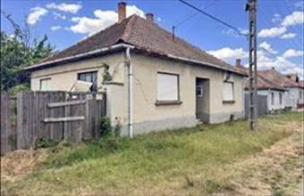 Eladó Mélykúti családi ház hirdetés (31149533)