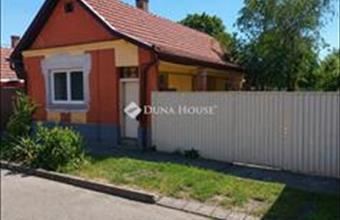 Eladó Jászberényi családi ház hirdetés (43528322)