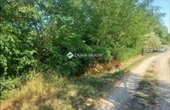 Eladó Vácdukai lakóövezeti telek hirdetés (33375478)