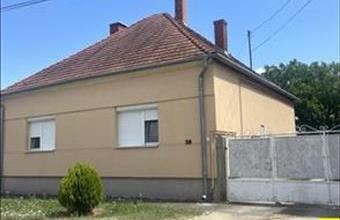 Eladó Büki családi ház hirdetés (33347988)