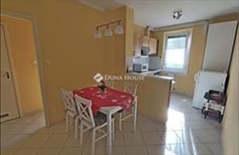 Eladó Budapest III. kerületi panel lakás hirdetés (98874471)