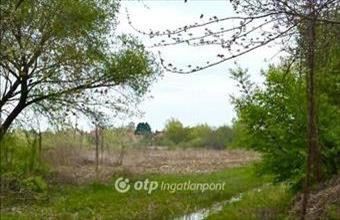 Eladó Győri külterületi telek hirdetés (62774567)