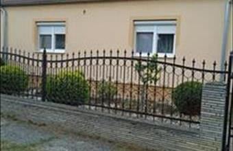 Eladó Győri családi ház hirdetés (43311431)