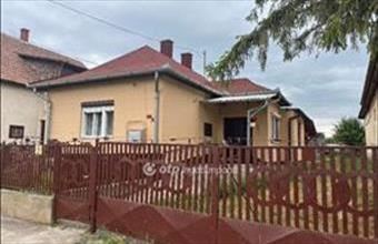 Eladó Tetétleni családi ház hirdetés (94718149)