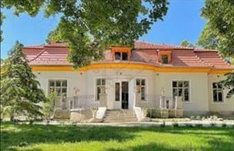 Eladó Polgárdi kastély hirdetés (93358712)