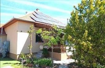 Eladó Cserkeszőlői családi ház hirdetés (34337626)