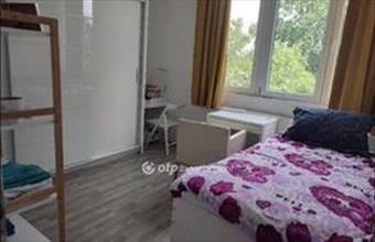 Eladó Budapest XIV. kerületi csúsztatott zsalus lakás hirdetés (25872669)