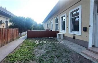 Eladó Budapest X. kerületi tégla lakás hirdetés (72697954)