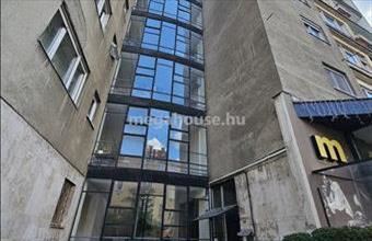 Eladó Budapest XII. kerületi egyéb lakás hirdetés (83878499)