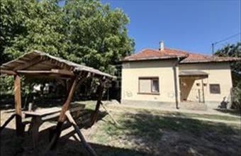 Eladó Kömpöci családi ház hirdetés (56444876)