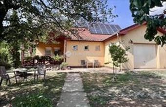 Eladó Veresegyházi családi ház hirdetés (54478952)