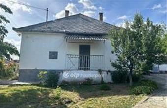 Eladó Nyírlugosi családi ház hirdetés (23943426)