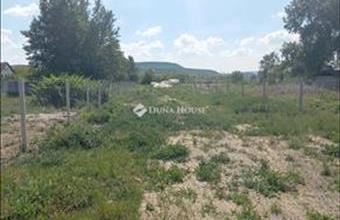 Eladó Esztergomi lakóövezeti telek hirdetés (51789693)