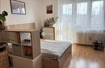 Eladó Nyergesújfalui csúsztatott zsalus lakás hirdetés (47937373)
