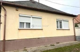 Eladó Fajszi családi ház hirdetés (43542437)