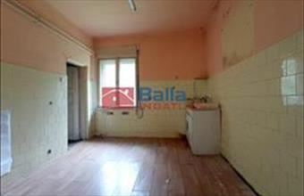 Eladó Budapest III. kerületi családi ház hirdetés (92942737)
