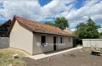 Eladó Jászberényi családi ház hirdetés (93972477)